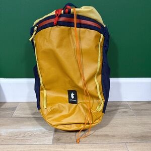Cotopaxi Moda 20L Backpack in Amber